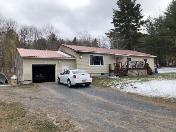 1 Acre Ranch Home Adirondacks / Brantingham Lake Area SOLD! 1.10 Acres